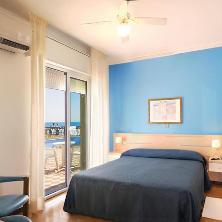 Hotel La Brezza Frontemare Lido di Jesolo Luaran gambar