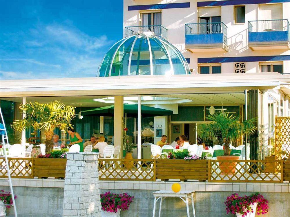 Hotel La Brezza Frontemare Lido di Jesolo Luaran gambar