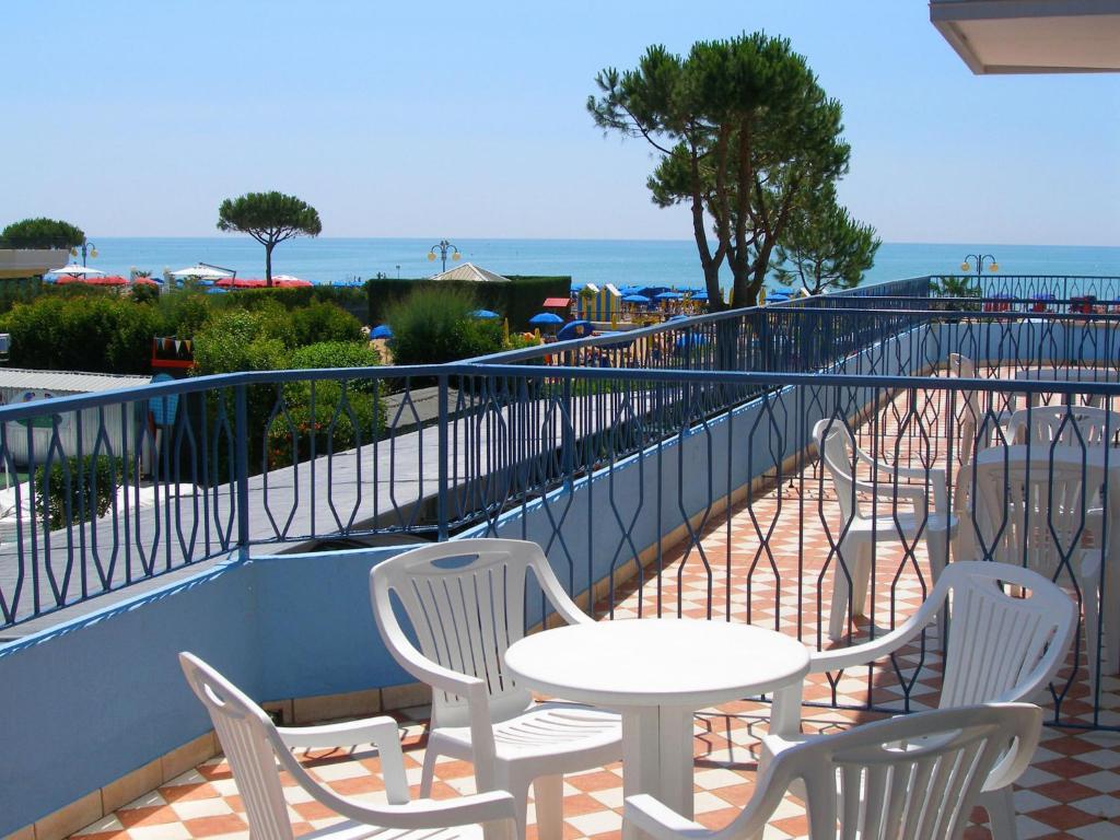 Hotel La Brezza Frontemare Lido di Jesolo Luaran gambar